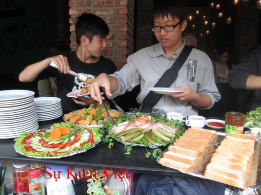 Chuyên tổ chức tiệc Finger Food tại Hà Nội